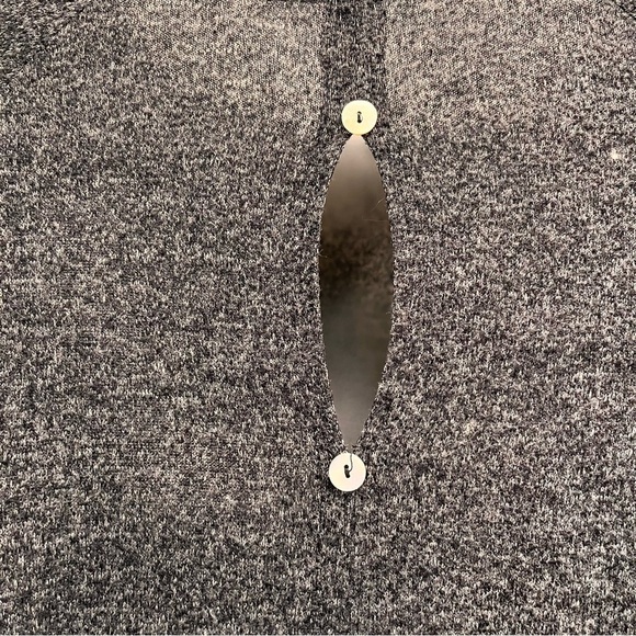 COIN 1804 split bell sleeve button back heathered grey top size large - Picture 4 of 13